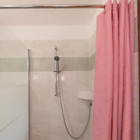 Apartman Il Nazareno - Tasso Sud Cecina